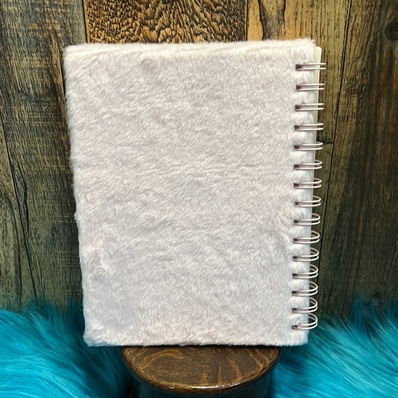 New pen Gear Ice-cream Light up Notebook and 20pc ice cream balloons - Picture 3 of 10